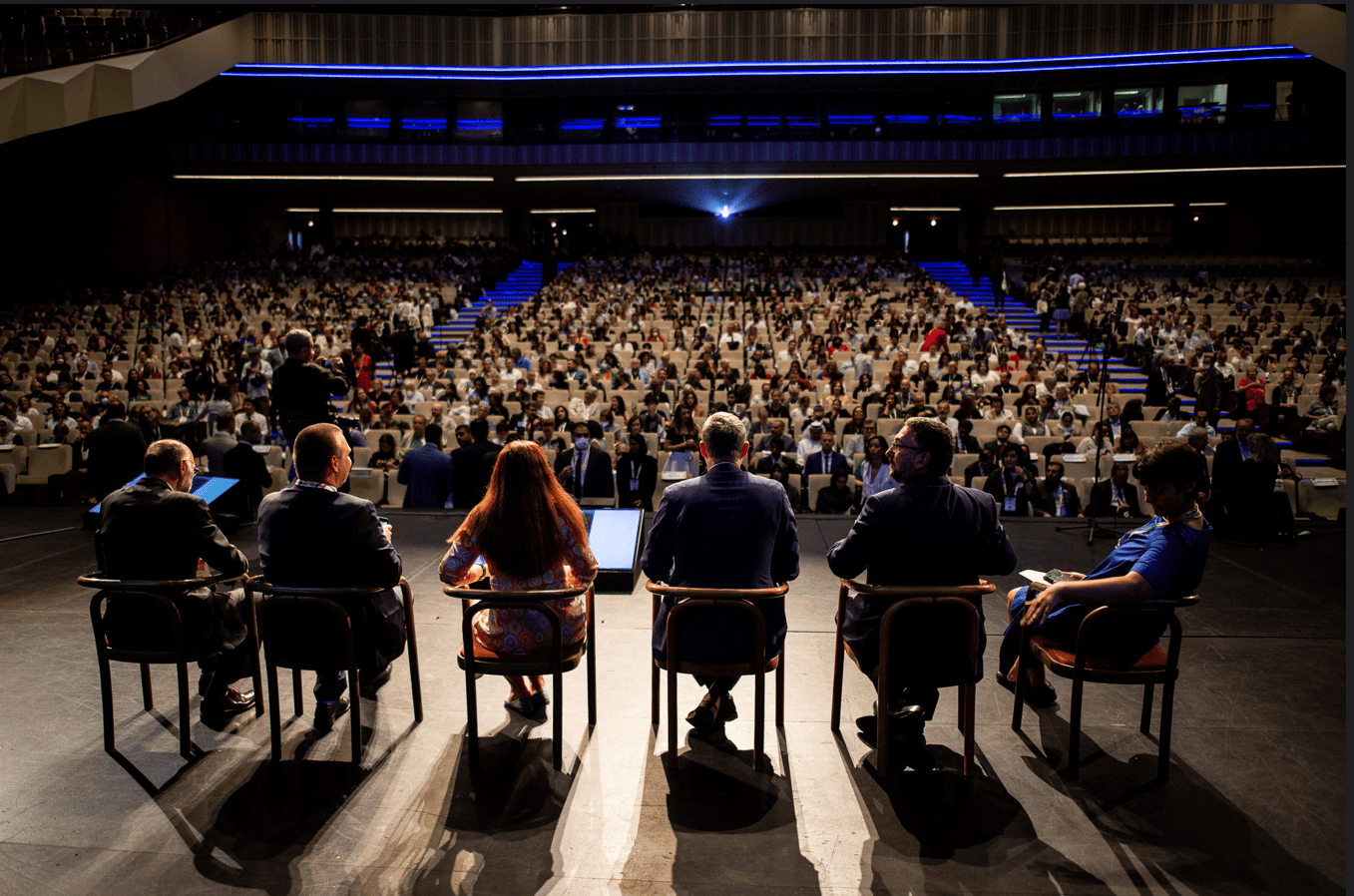 شرکت در کنفرانس، یا عدم شرکت در کنفرانس؟ - نکات و ترفندهایی برای دانشجویان پزشکی